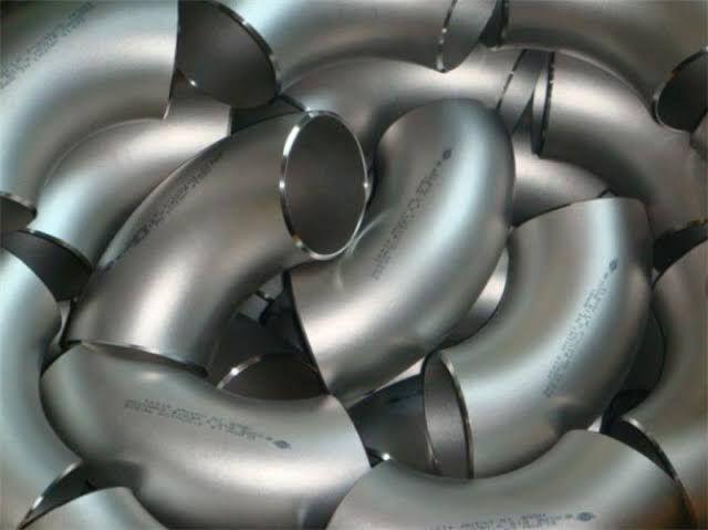 Stainless steel seamless pipes